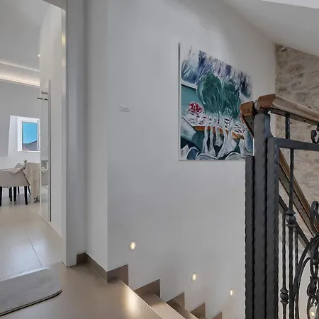 ベッド・アンド・ブレックファスト Luxury Palace 4*