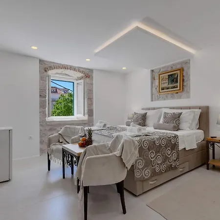 krevet i doručak Luxury Palace Makarska
