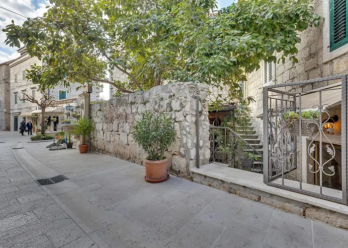 Luxury Palace Makarska