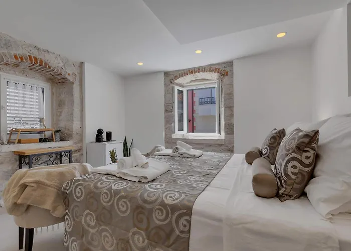 Luxury Palace 4* Makarska