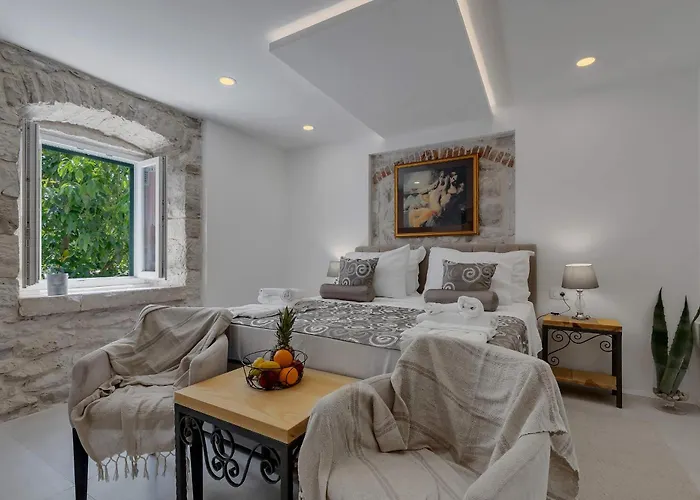 Bed & Breakfast Luxury Palace 4*