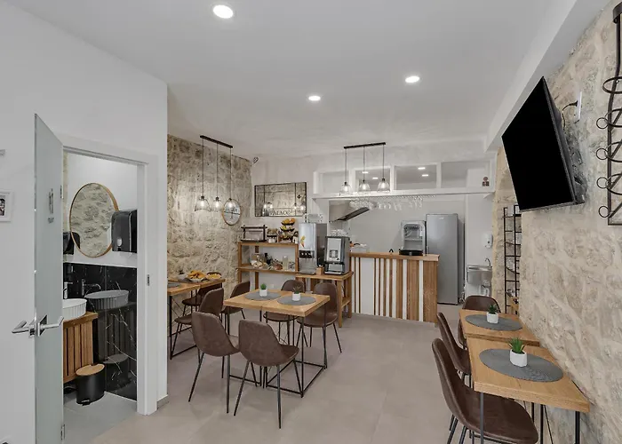 Luxury Palace 4* Makarska